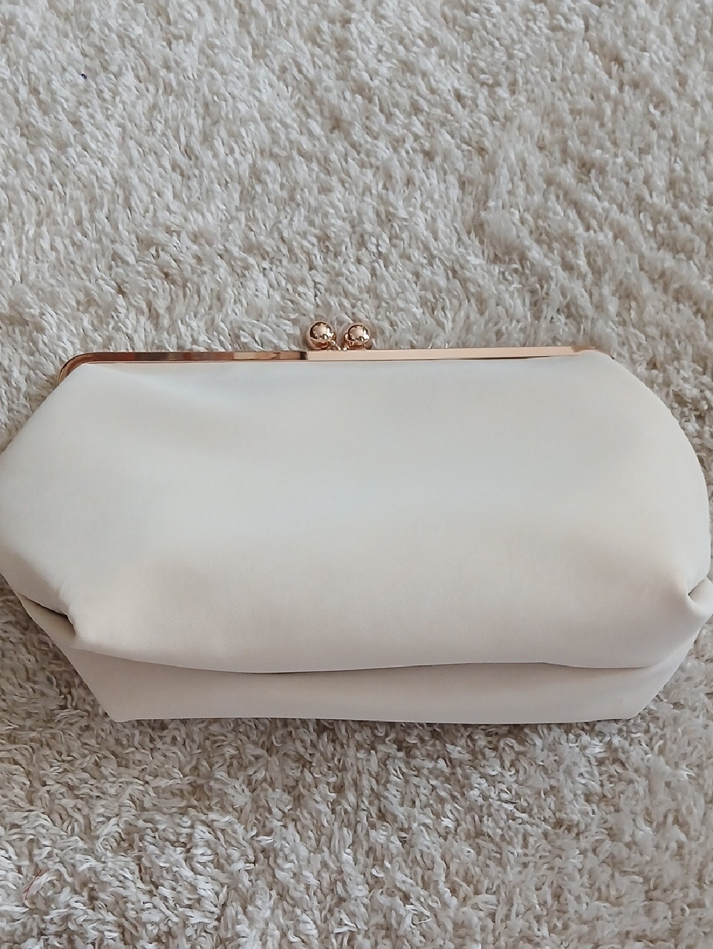 NWOT KISS LOCK FAUX SUEDE CLUTCH